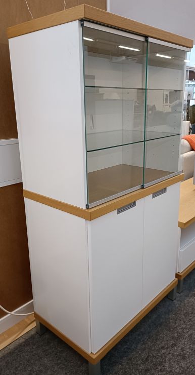 ROMA VITRIINI 850 €